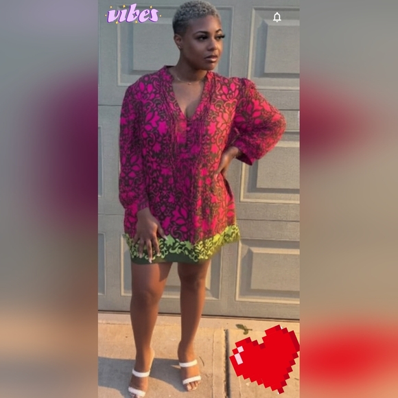 Banana Republic Tops - Banana Republic NWT V-neck Pink & Green Women's Pullover Blouse 3/4 Sleeves Sz M